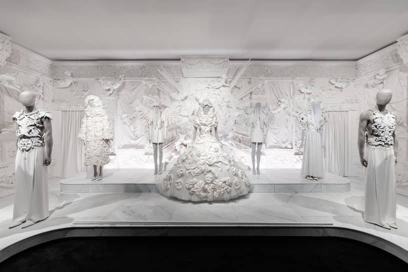 Выставка «От сердца к руке: Dolce & Gabbana», Гран-Пале, Париж, Франция