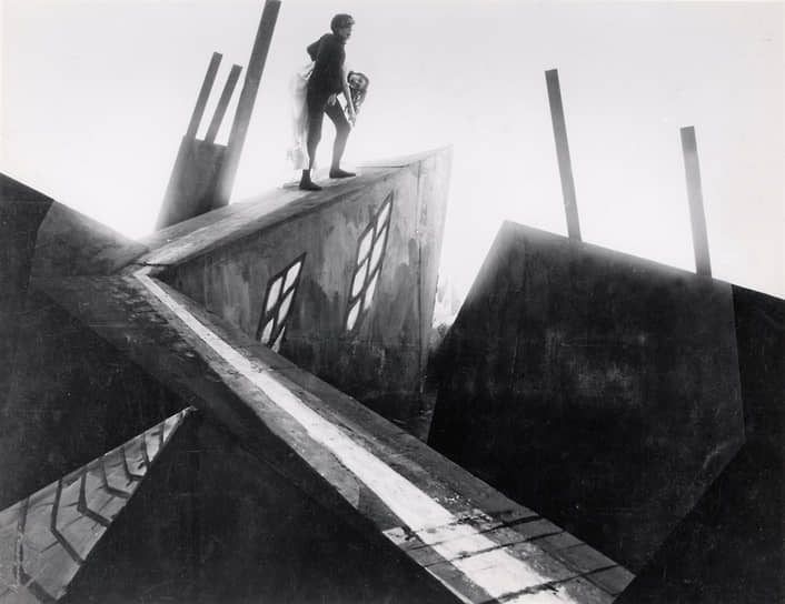 Кадры из фильма «Кабинет доктора Калигари», режиссер Роберт Вине, 1920