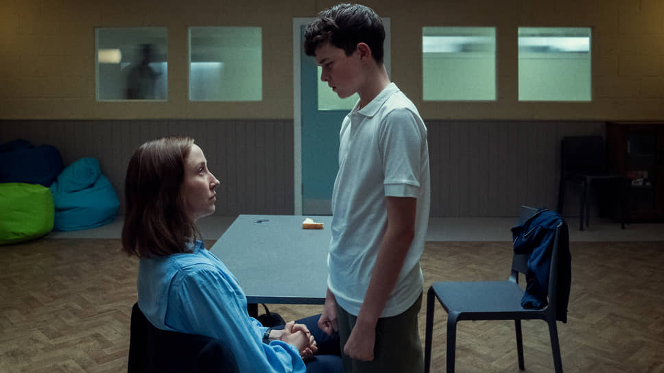 Кадр из сериала «Переходный возраст», режиссер Фил Барантини, 2025