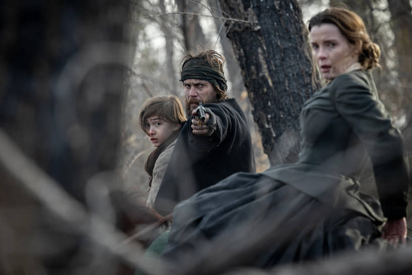 Кадр из сериала «Первозданная Америка», режиссер Питер Берг, 2025