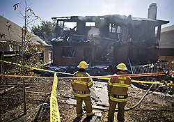 Первый удар по американской налоговой системе Стэк нанес, устроив пожар в собственном доме