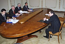 «Единая Россия» проводит регулярные встречи с заместителем главы административного ресурса