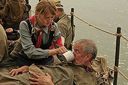 За пять лет, разделяющие события в двух «Утомленных солнцем», героиня Надежды Михалковой стала старше на все четырнадцать