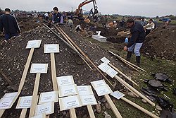 Похороны жертв захвата бесланской школы № 1 
