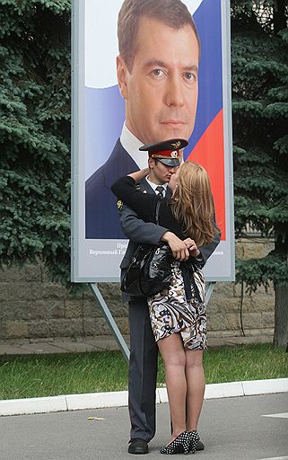 ДЕРЖАНИЕ С ПОЛИЧНЫМ Санкт-Петербург, 2008 год