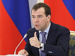 По мнению Дмитрия Медведева, национализм можно побороть, если уделять русским особое внимание 