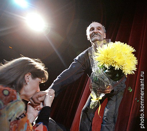 Растение многолетних. Актер и музыкант Петр Мамонов на собственном юбилейном концерте, 2006 год 