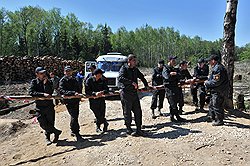 Сотрудники ЧОП "Витязь" быстро поняли, что защищать лес от экологов нужно не только днем 