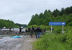 Вечером 20 июня под Петрозаводском разбился Ту-134 авиакомпании "Русэйр". По данным на вечер 22 июня, из 52 находившихся на борту погибло 45 человек, в том числе 9 членов экипажа