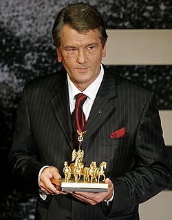 Президент Виктор Ющенко получил премию в 2006 году за то, что «проложил для Украины путь к семье демократических государств Европы»