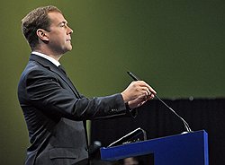 Дмитрий Медведев сделал немало для популяризации "серых" зарплат