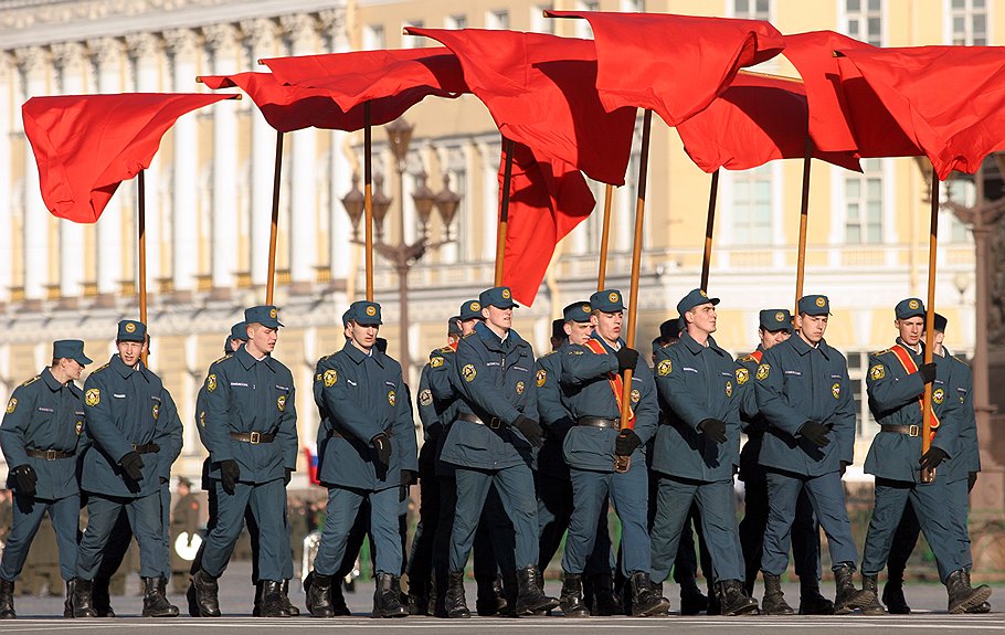 Репетиция парада к 65-летию Победы. Санкт-Петербург, 2010 год