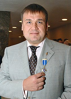 На Алексея Филатова свалилась божия благодать в виде любимого руководителя  