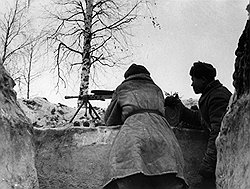 "Имели место случаи, когда после назначения людей в боевое охранение начальники забывали о них. В результате среди них появлялись и затем разрастались отрицательные настроения" 