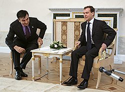 С Михаилом Саакашвили президент Медведев воевал  