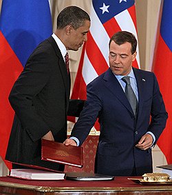 С Бараком Обамой президент Медведев дружил  