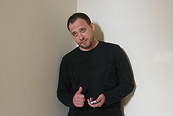 Дмитрию Бадовскому придется искать новые умы на пустынном поле политологии  