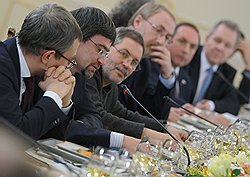 Официальные встречи Владимира Путина с политологами — редкая возможность для экспертов донести мысль напрямую  