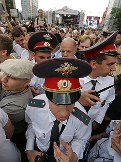 12 мая сотрудники полиции (на фото) не оправдали ожиданий митингующих, навеянных поправками к законодательству о митингах