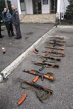 На Северном Кавказе регулярно встречают то, с чем попрощались армейские арсеналы