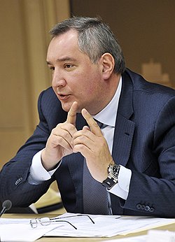 За последние семь лет отношение Дмитрия Рогозина (на фото)к мигрантам кардинально изменилось