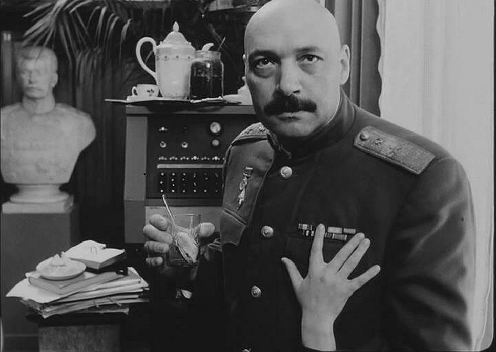 "Хрусталев, машину!" (1998)