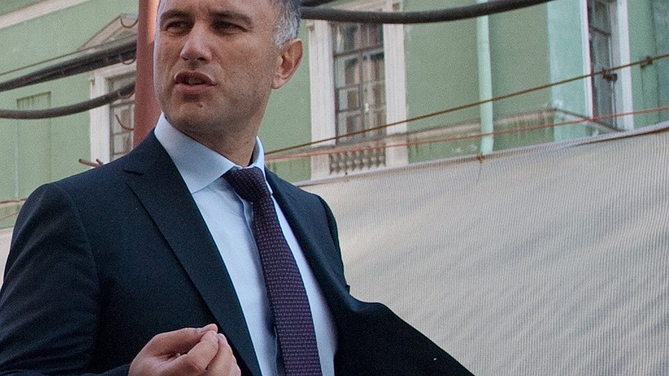 Работа на строительстве второй сцены Мариинского театра помогла Марату Оганесяну (справа) получить кресло вице-губернатора Санкт-Петербурга 