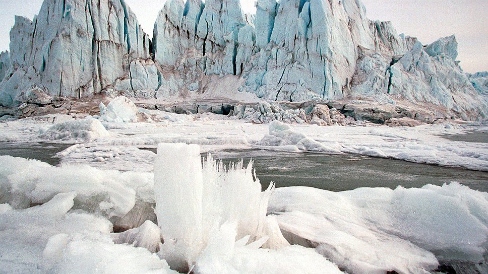 По оценкам ученых, за последние 20-40 лет площадь арктических льдов сократилась на 40%