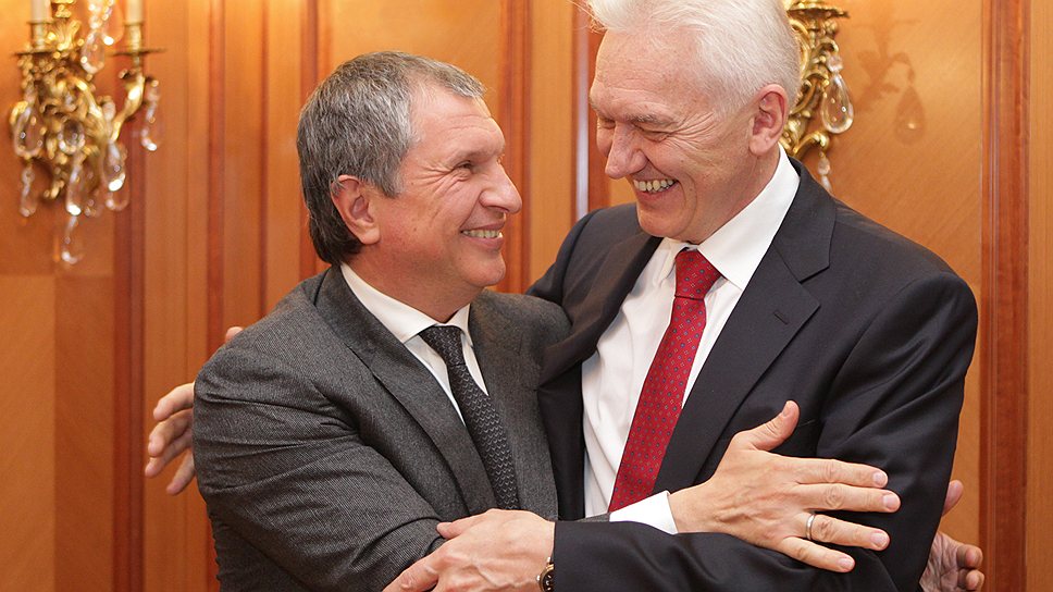 Появление на газовом рынке таких игроков, как "Роснефть" во главе с Игорем Сечиным (на фото — слева) и НОВАТЭК Геннадия Тимченко, может ускорить раздел "Газпрома" 
