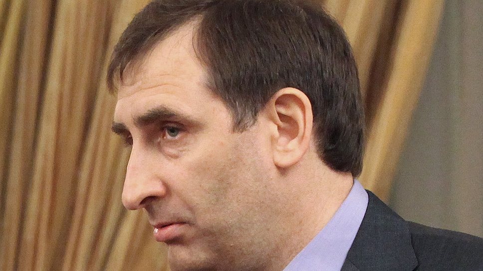С 2007 по 2010 год Василий Копылов  справа  &mdash; депутат Госдумы, председатель подкомитета по закрытым статьям федерального бюджета (оборона и госбезопасность) 