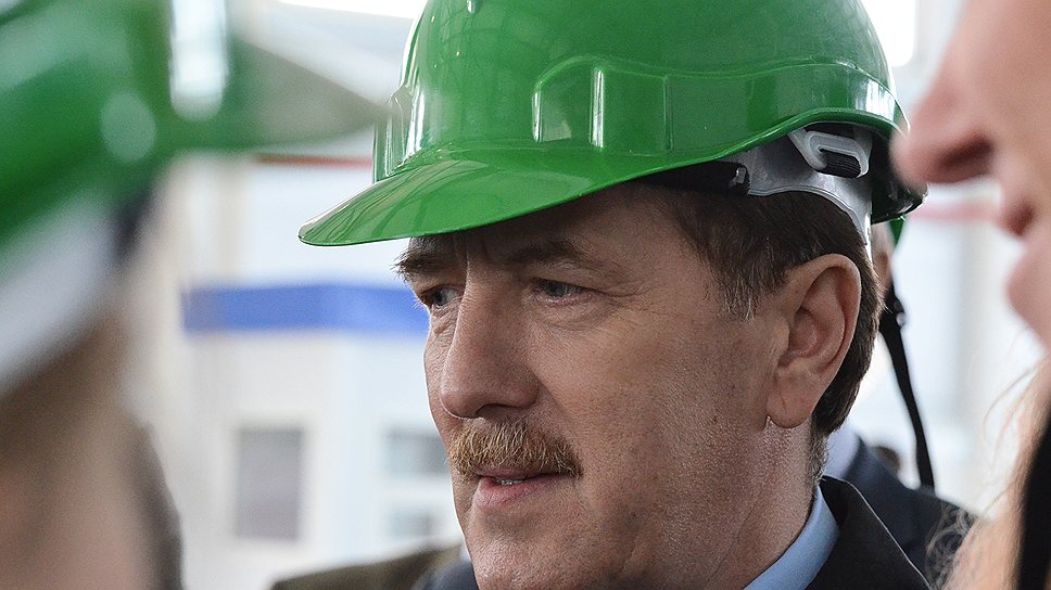 Алексей Гордеев придерживается патриотического взгляда на формирование автопарка — в его гараже три автомобиля советских времен  