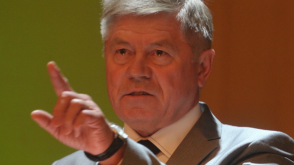 Возглавляемый Вячеславом Лебедевым Верховный суд, по мнению экспертов, уступает Высшему арбитражному суду по множеству параметров