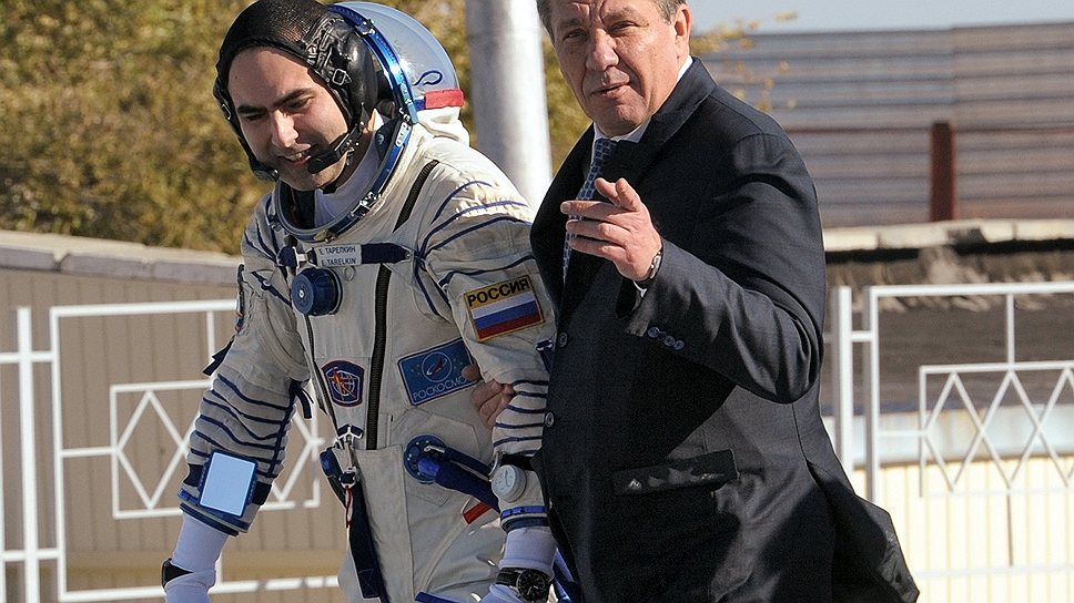 Проиграв аппаратную борьбу, Владимир Поповкин покинул пост главы Роскосмоса
