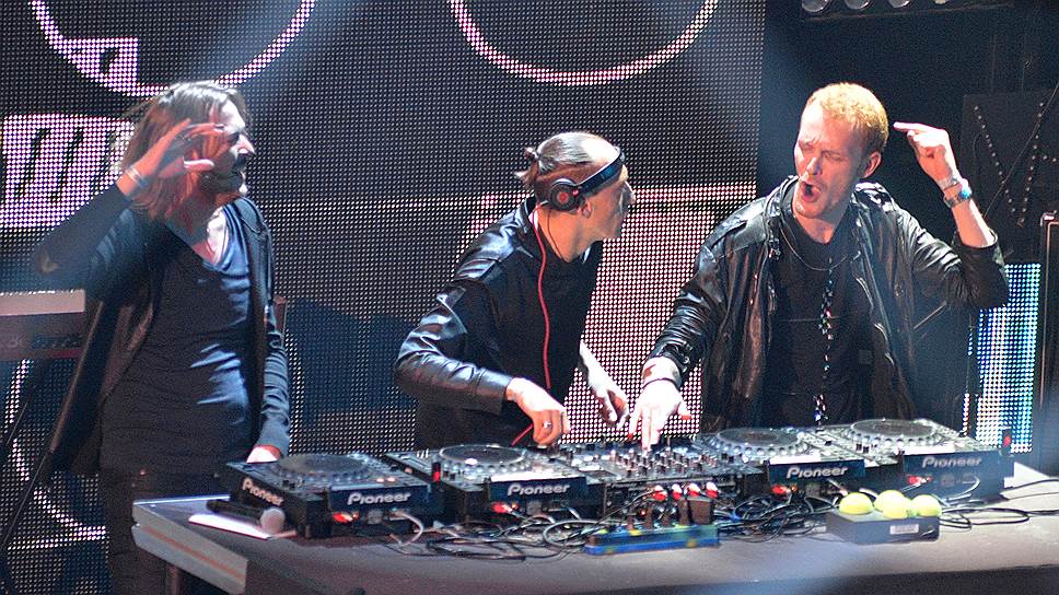 DJ-s Swanky Tunes