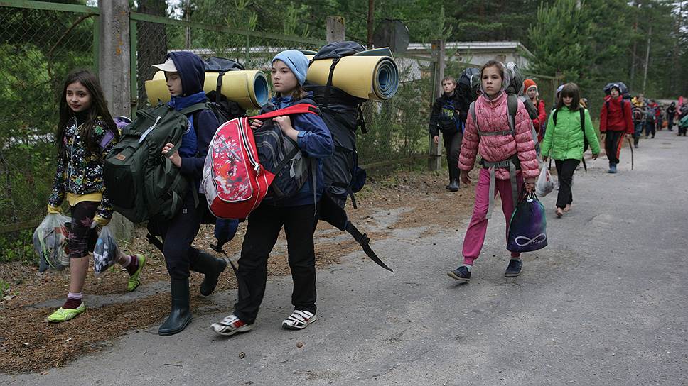 Коммерческий детский туризм в России — это золотое дно, поскольку дети не могут оценить уровень обслуживания, потребовать выполнения условий контракта, добиться нормального питания  