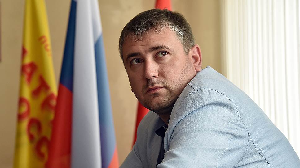 Благодаря поддержке Анатолия Быкова Иван Серебряков, еще пару лет назад почти никому не известный, превратился в узнаваемого политика 
