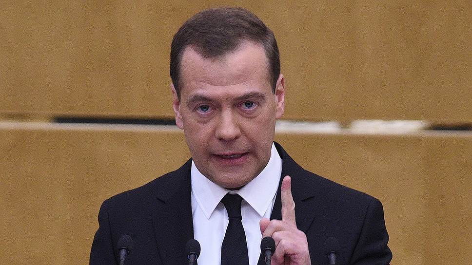 Дмитрий Медведев и его правительство стали главным объектом критики со стороны всех партий 