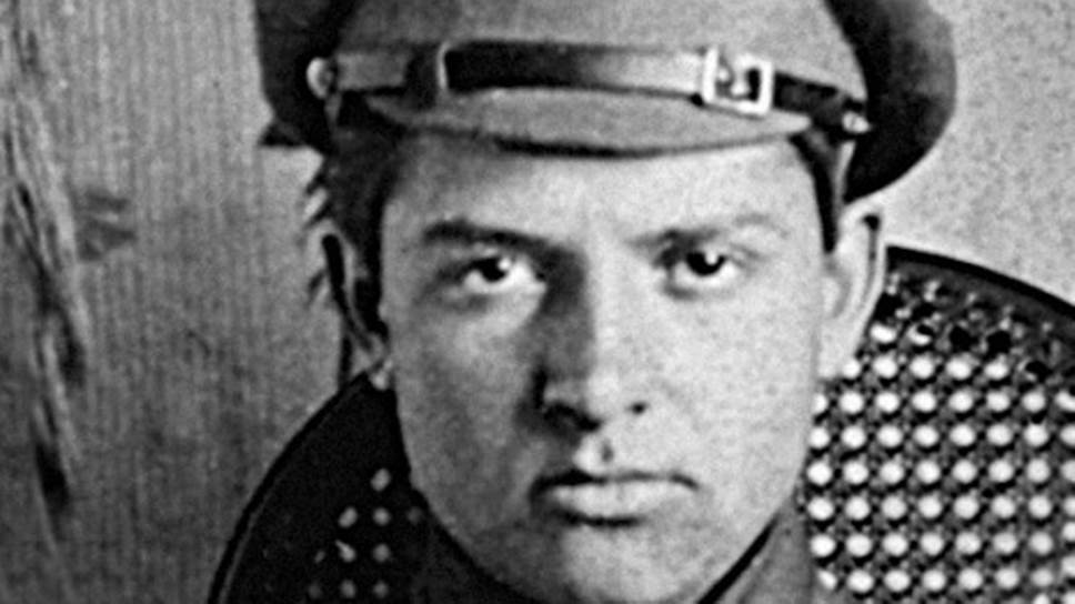 "С 1919 г. я работал в органах ВЧК-ОГПУ-НКВД СССР, выполняя различные задания партии"  
