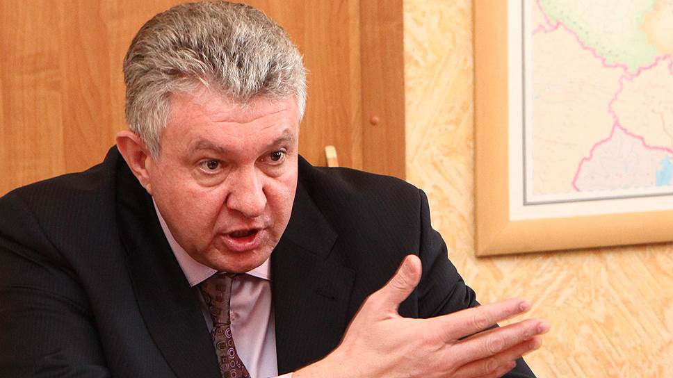 Имя бывшего вице-губернатора Иркутской области Владимира Пашкова лишь однажды было упомянуто на интернет-сайтах самопровозглашенной ЛНР, где он был назван генеральным директором "Внешторгсервиса"  