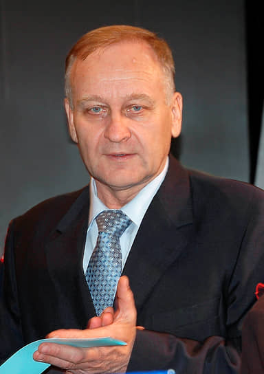 Геннадий Лазарев