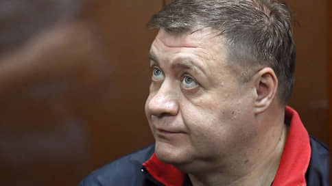 В родных стенах и взятки милее // Этапированный из Москвы бывший курский первый вице-губернатор признался в коррупции