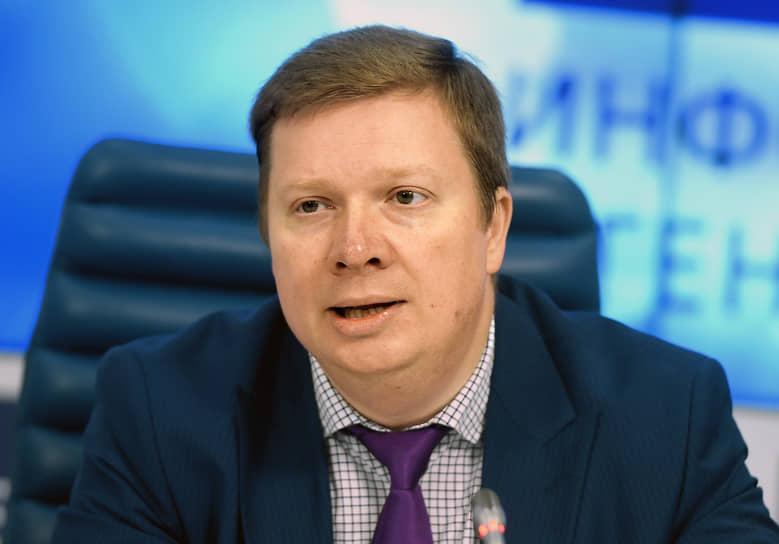 Замдиректора Центра комплексных европейских и международных исследований НИУ ВШЭ Дмитрий Суслов