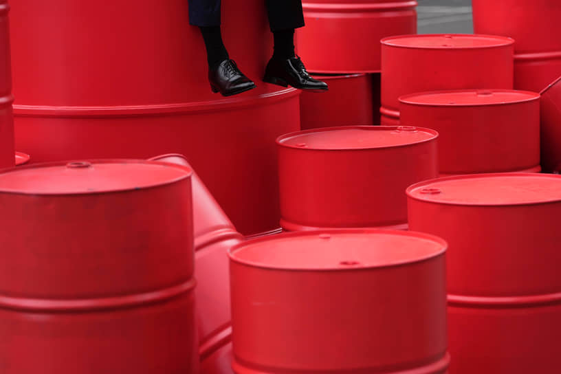 Нефть не сдается