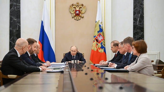Путин об устойчивости экономики РФ, топливном кризисе и поддержке бюджетов регионов