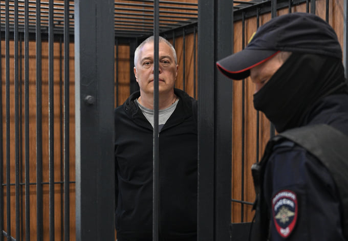 Дмитрий Царенко настаивал, что Олега Газманова не обманывал, но суд с ним не согласился