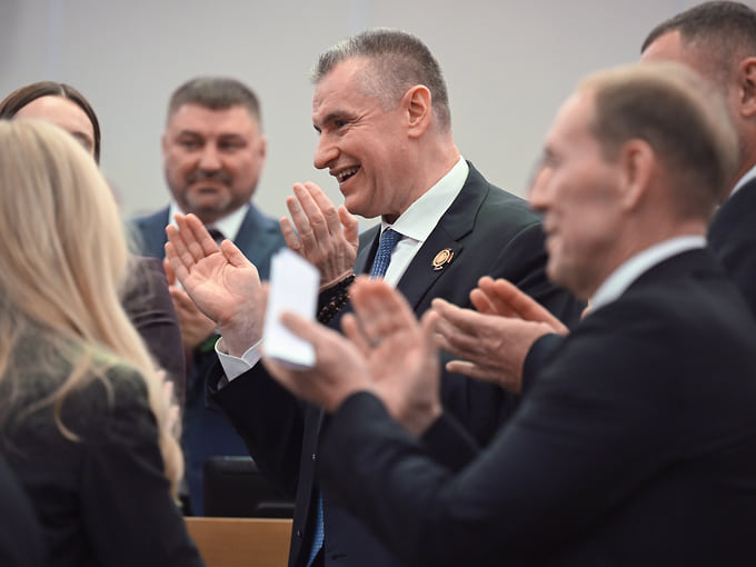 Путин открыл первое заседание девятой Госдумы