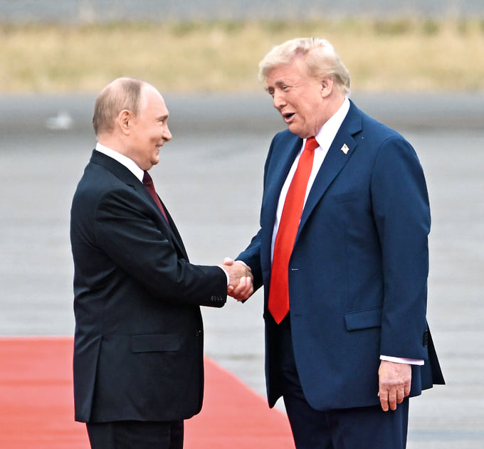 Владимир Путин и Дональд Трамп 