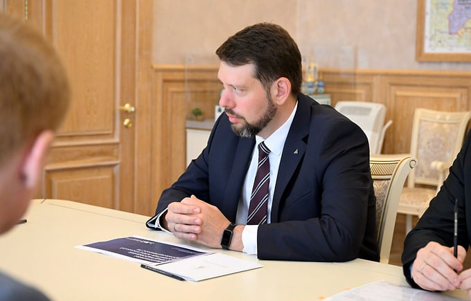 Юрий Плясунов