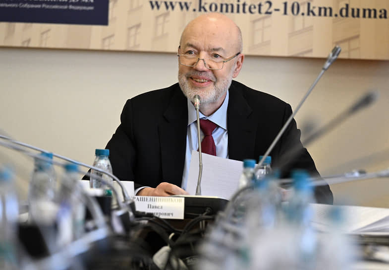 Председатель комитета Госдумы по госстроительству Павел Крашенинников 