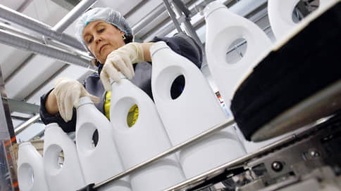 Пластиковая тара по-прежнему в ходу // ПЭТФ еще подорожает из-за ближневосточного конфликта